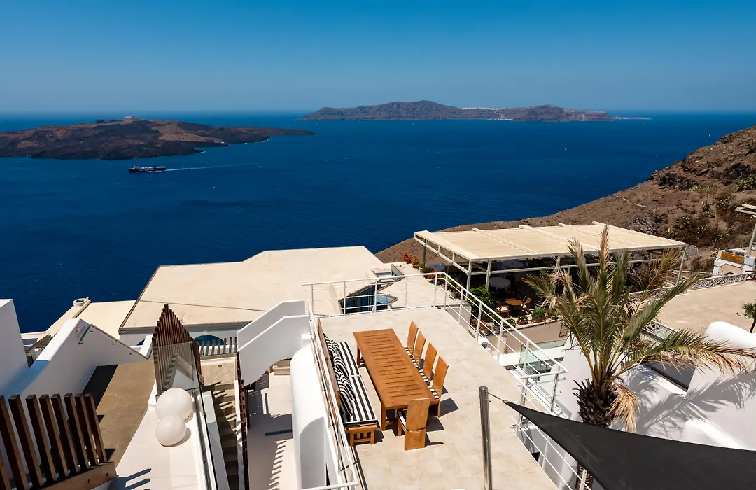 Daydream Luxury Suites-1